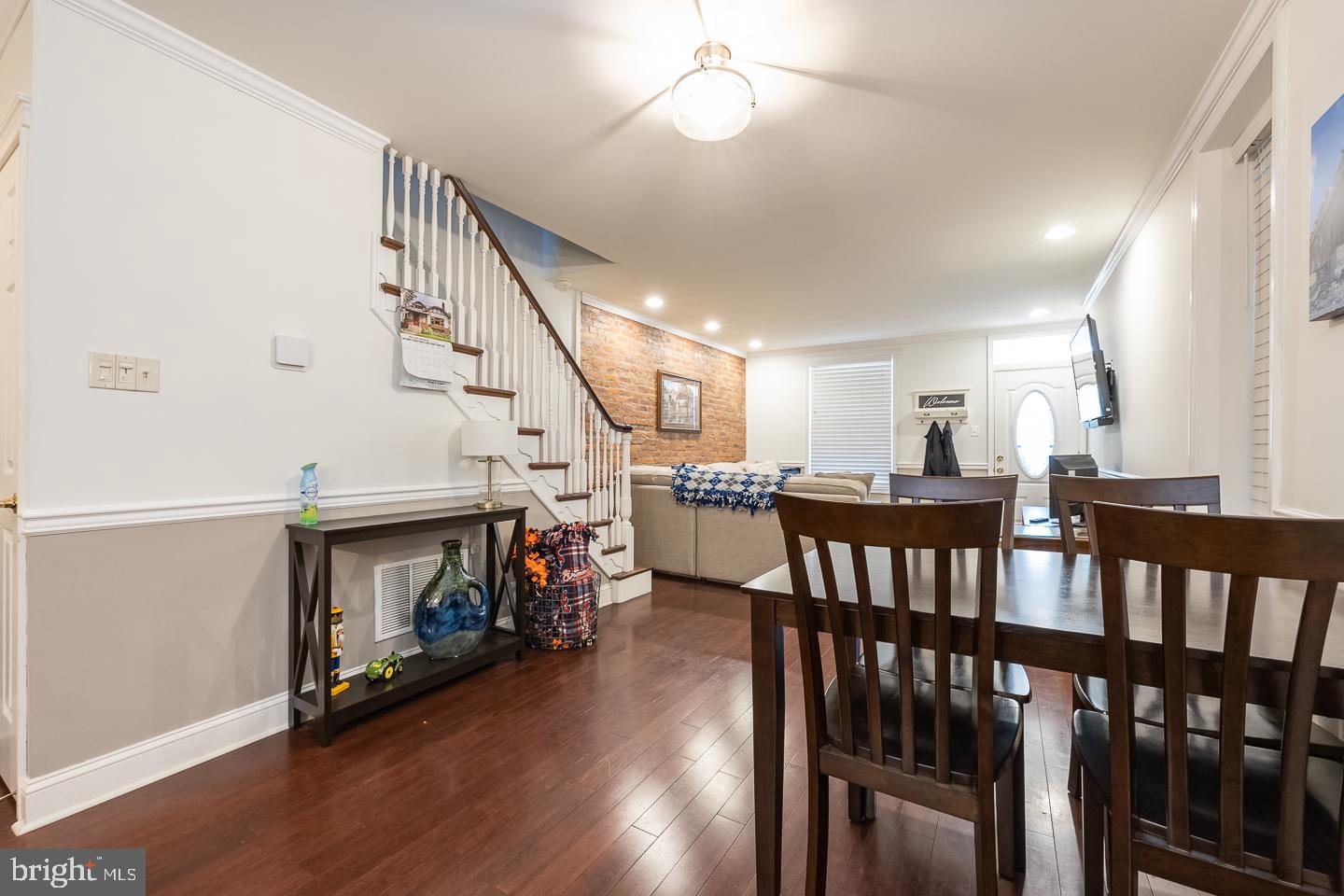 476 Monastery Ave