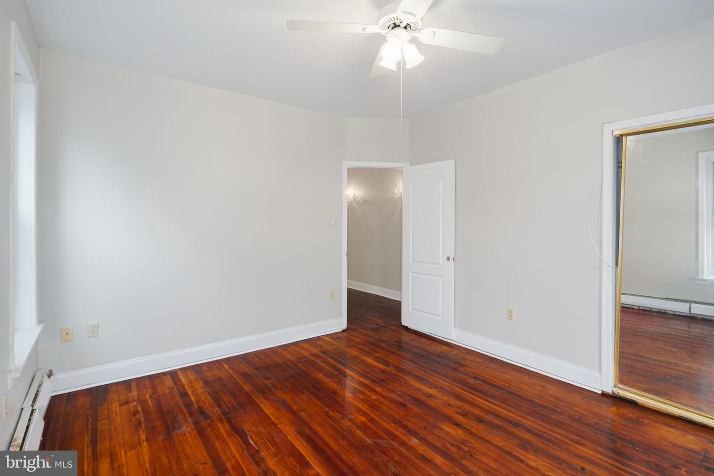 4229 Manayunk Ave