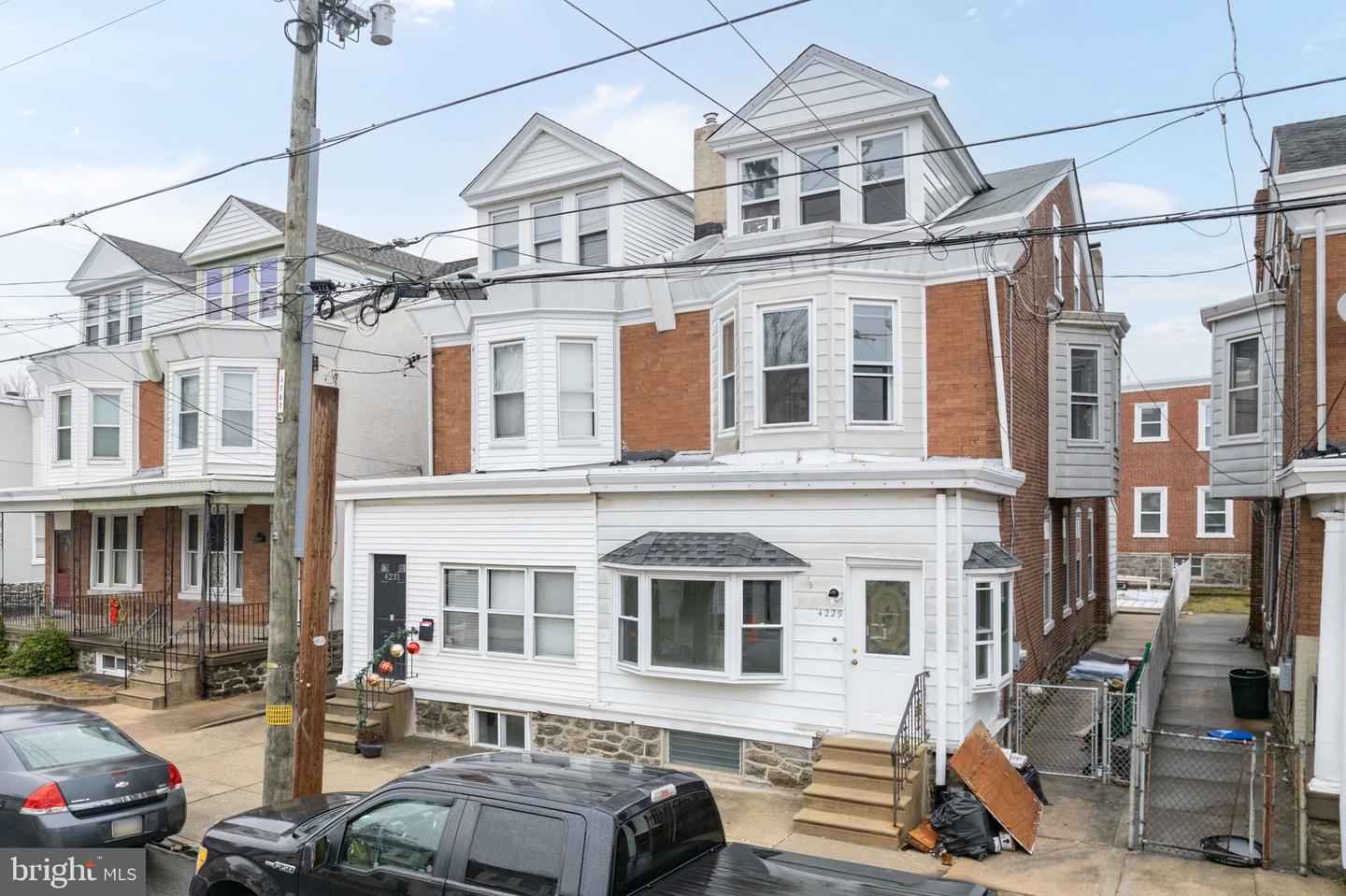 4229 Manayunk Ave
