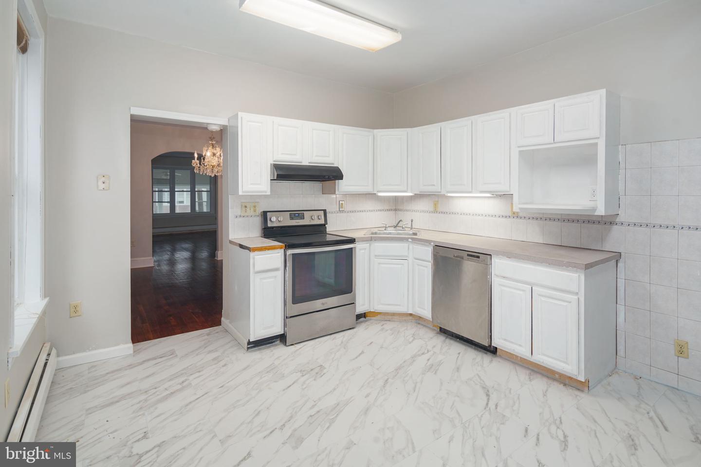 4229 Manayunk Ave