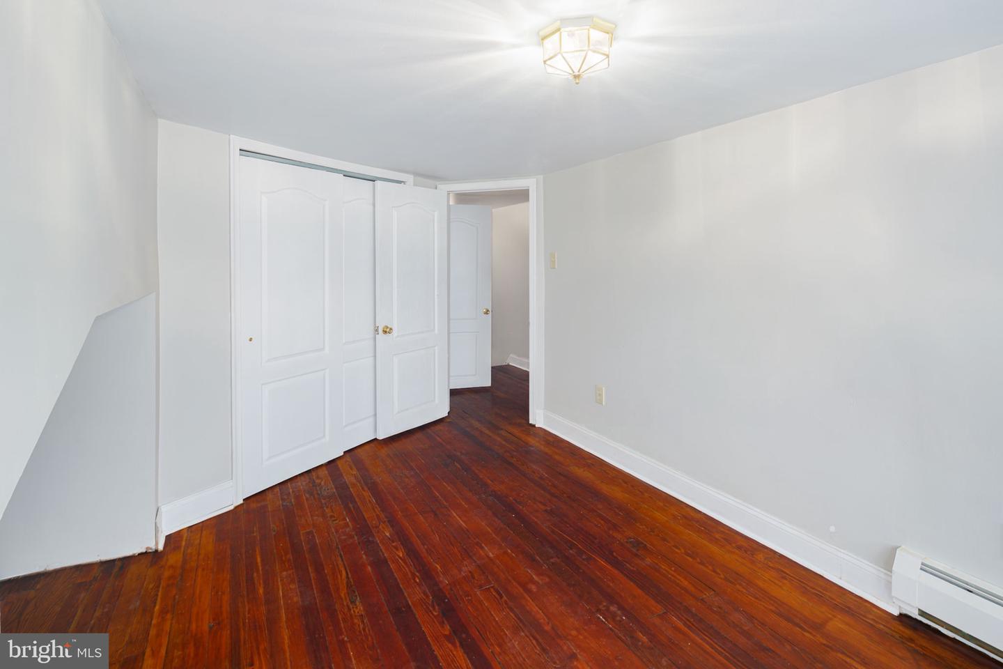 4229 Manayunk Ave