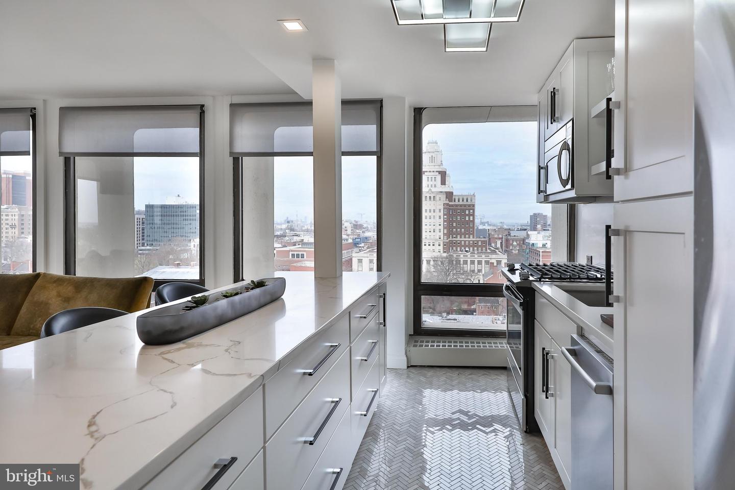 210 Locust St #11gw