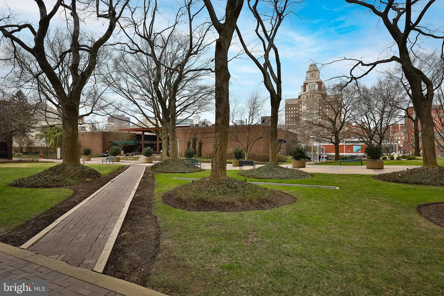 210 Locust St #11gw