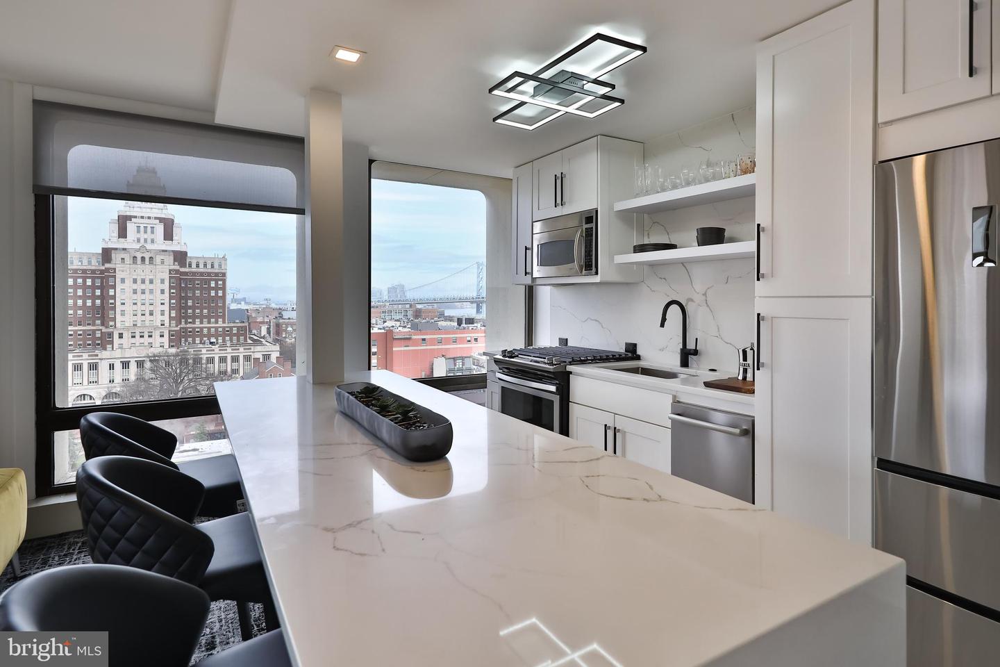 210 Locust St #11gw