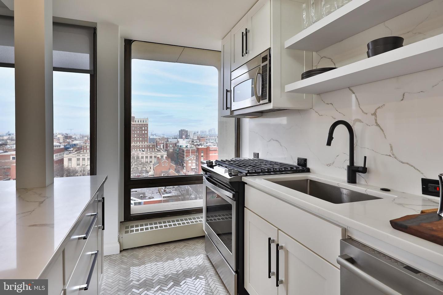 210 Locust St #11gw