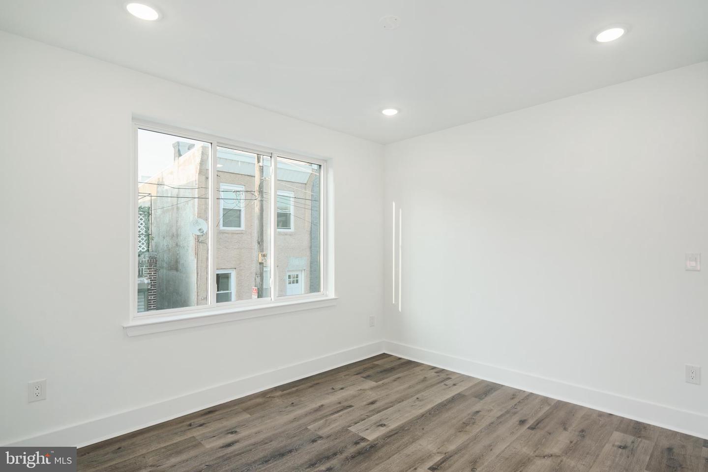 1927 S 5th St #2