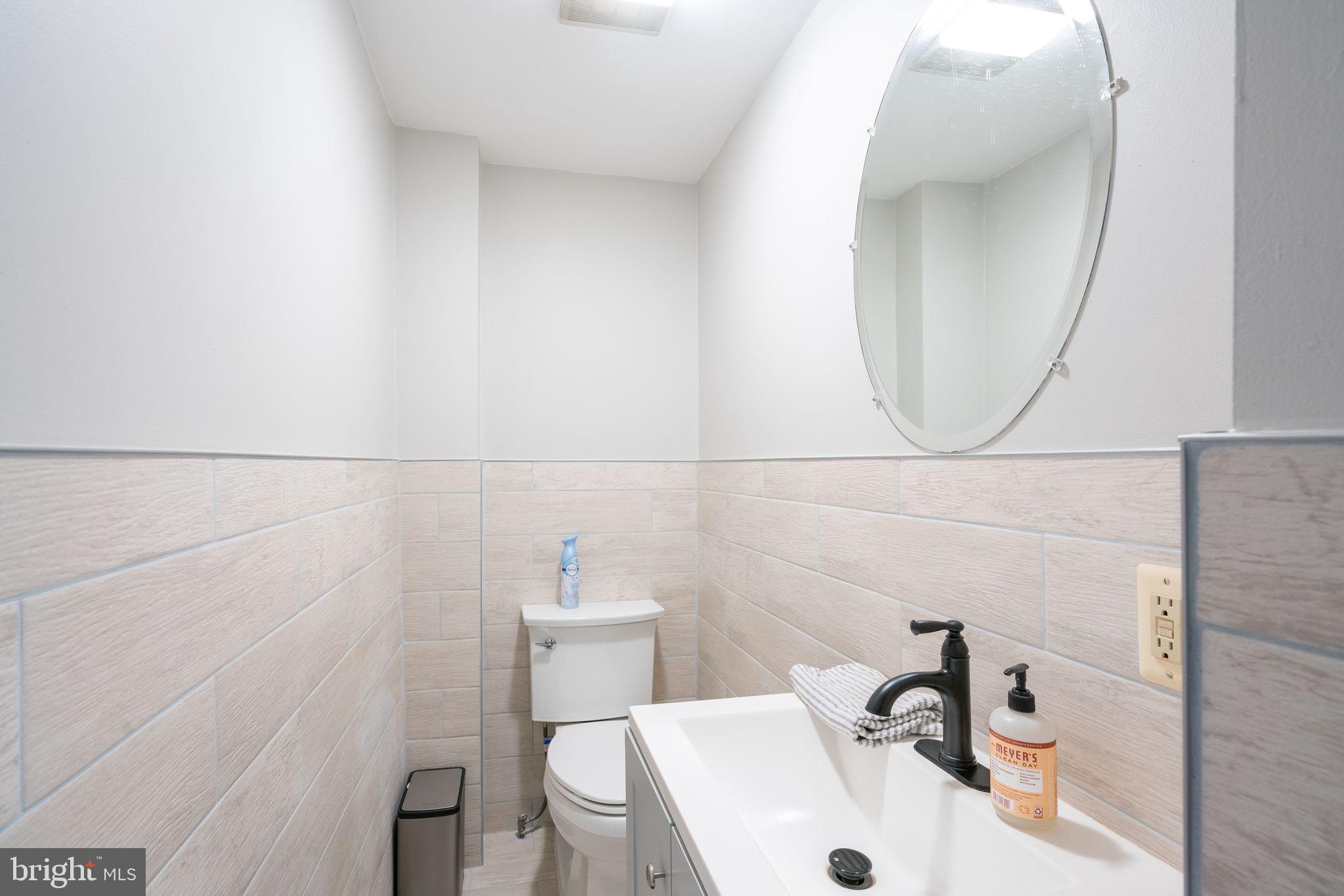 4229 Manayunk Ave