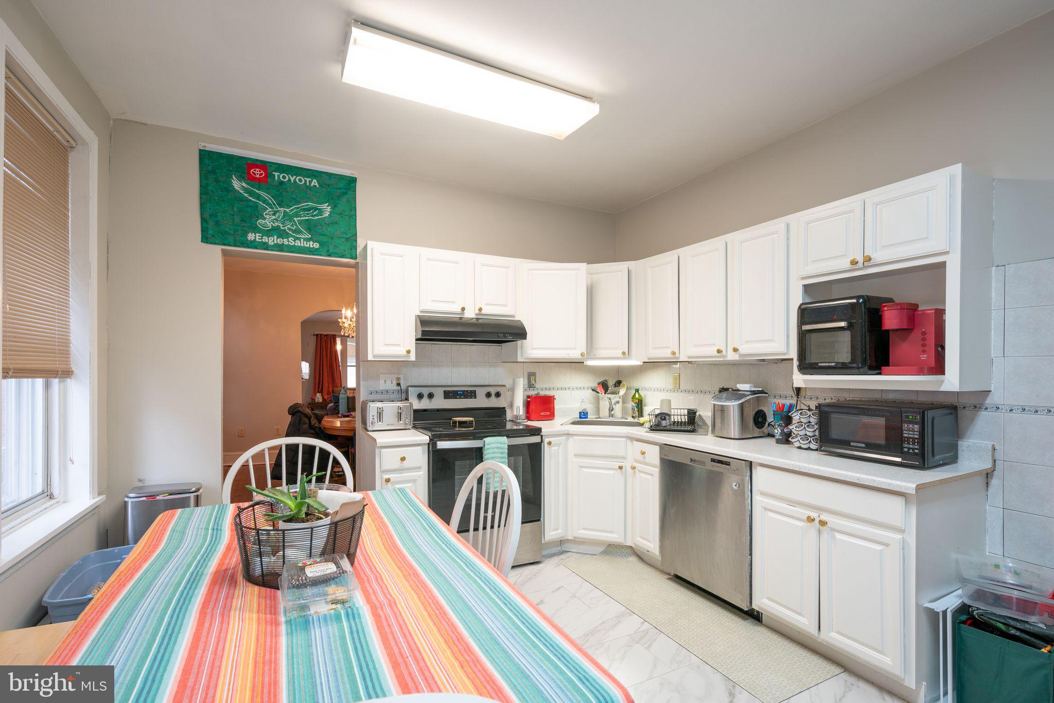 4229 Manayunk Ave