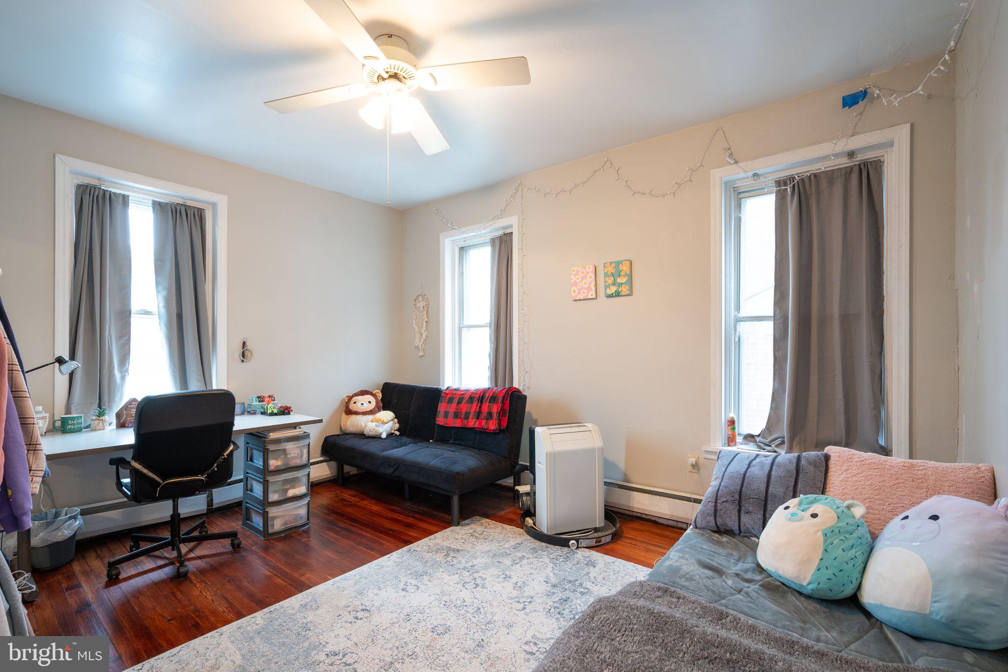 4229 Manayunk Ave