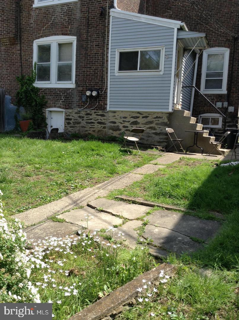 5338 Ridge Ave