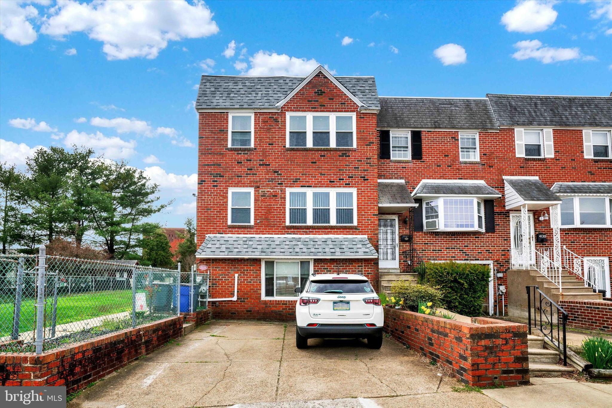 4134 Carteret Dr