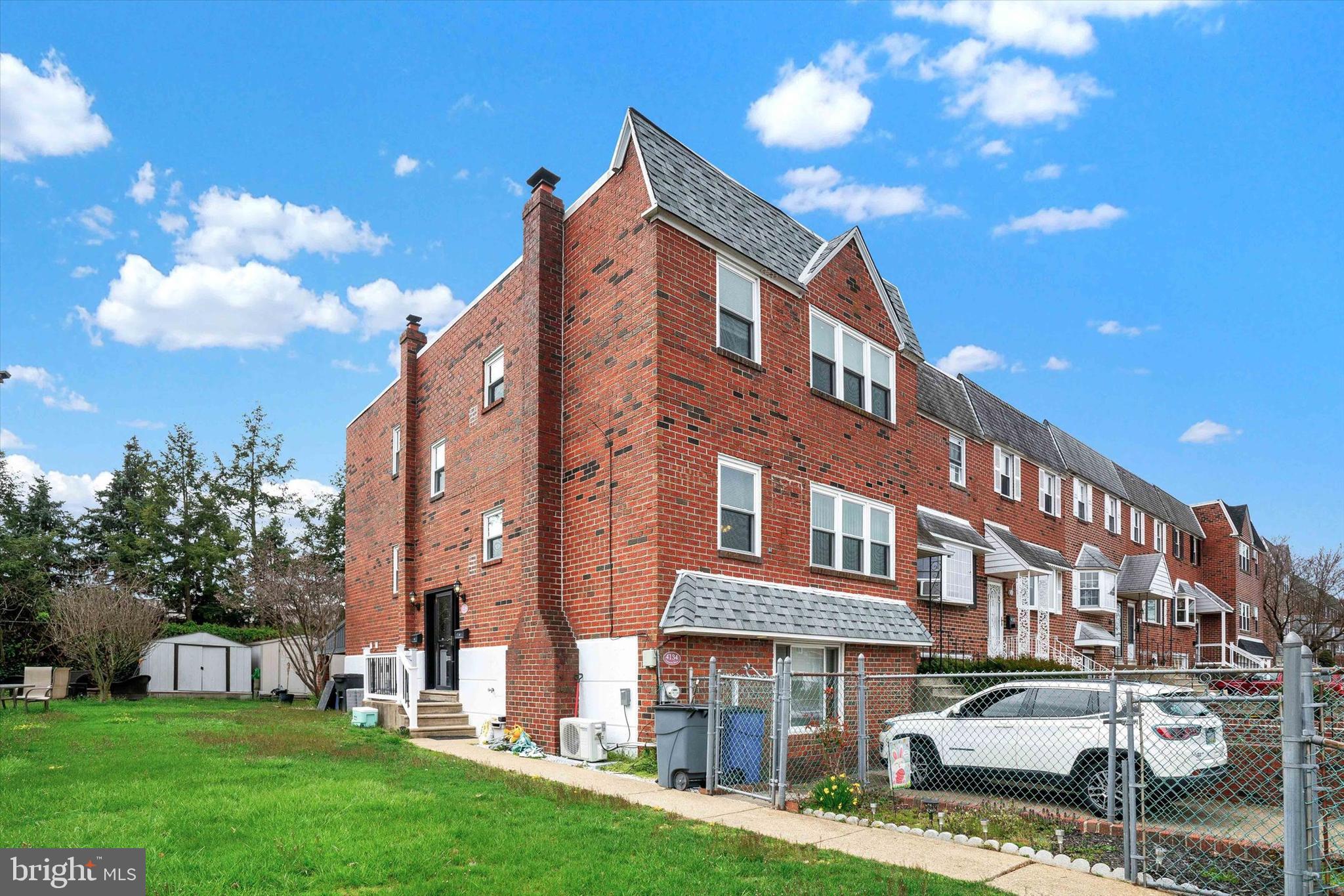 4134 Carteret Dr