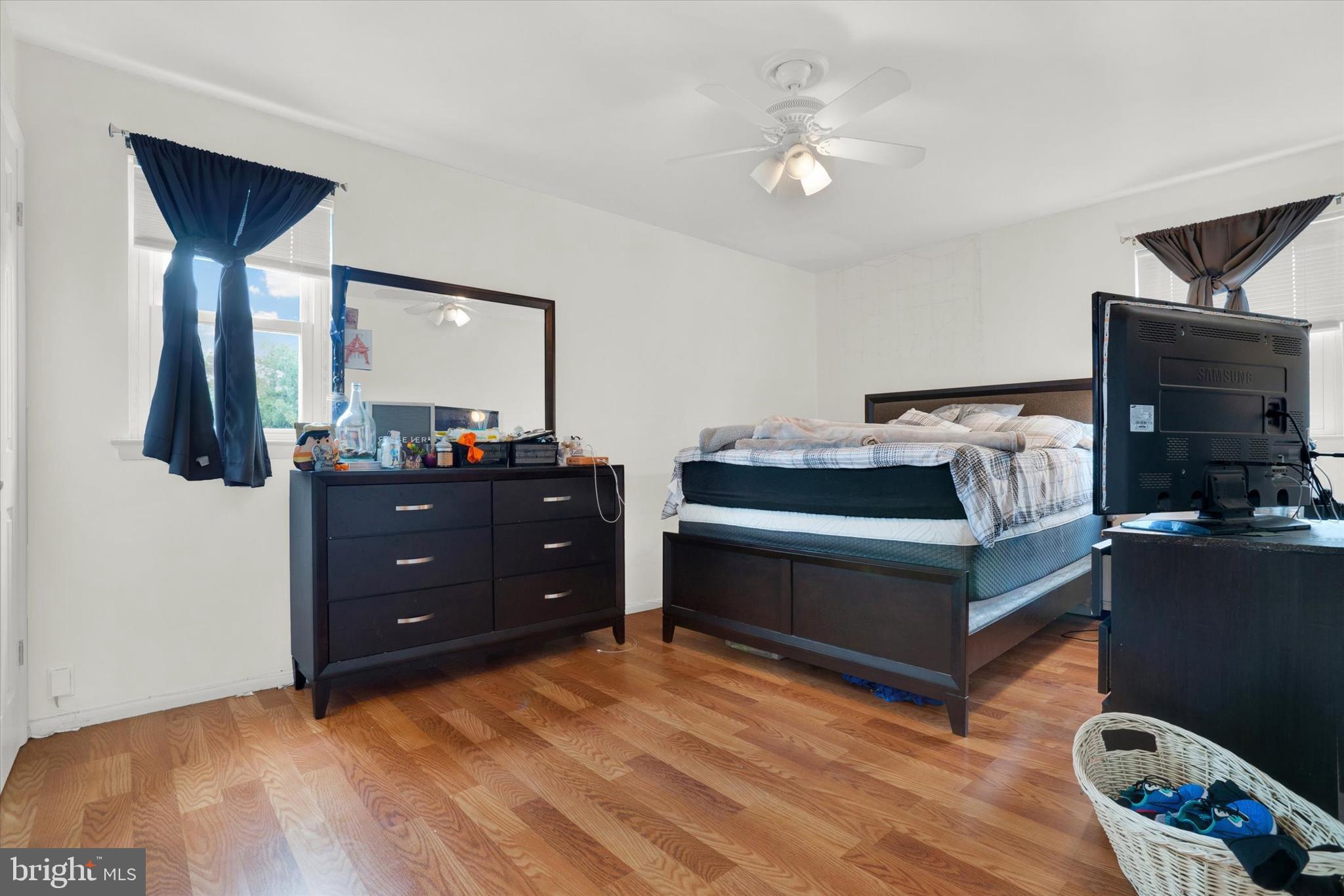 4134 Carteret Dr