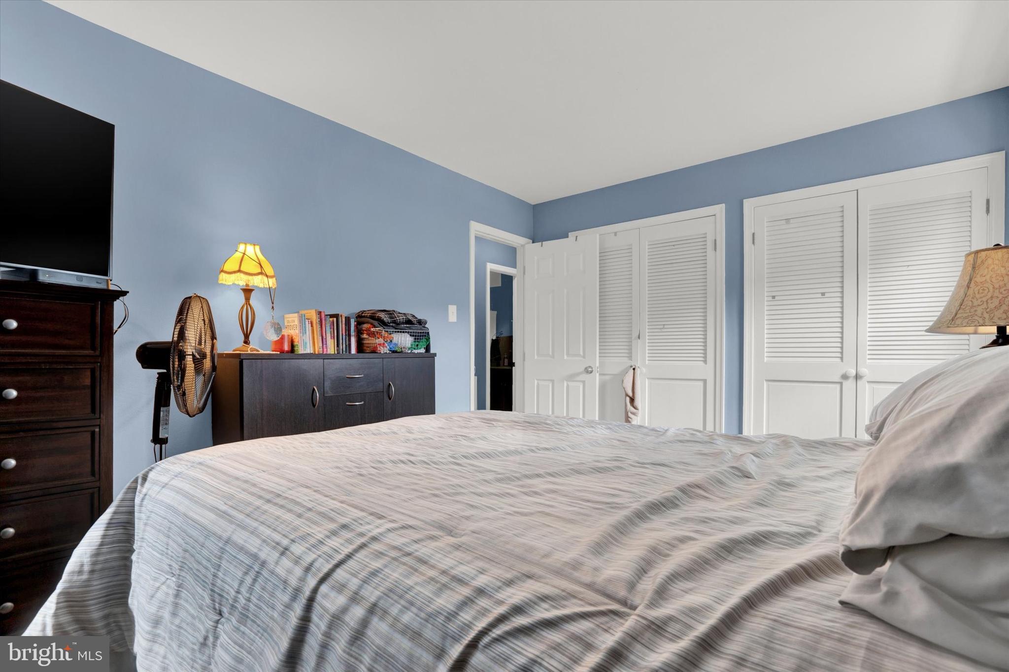 4134 Carteret Dr