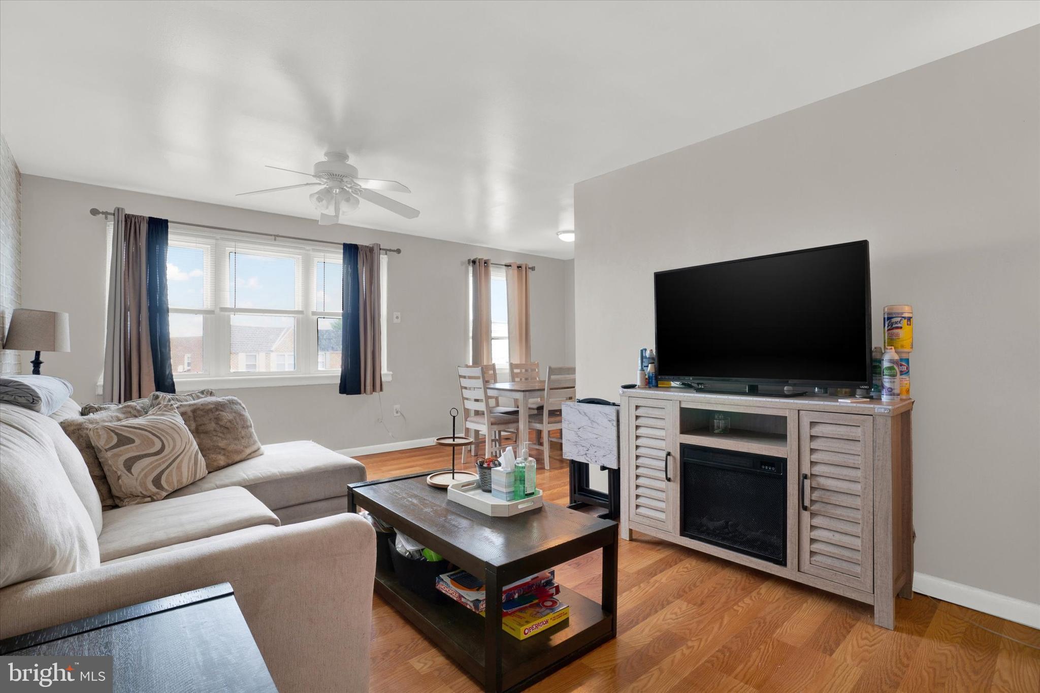 4134 Carteret Dr