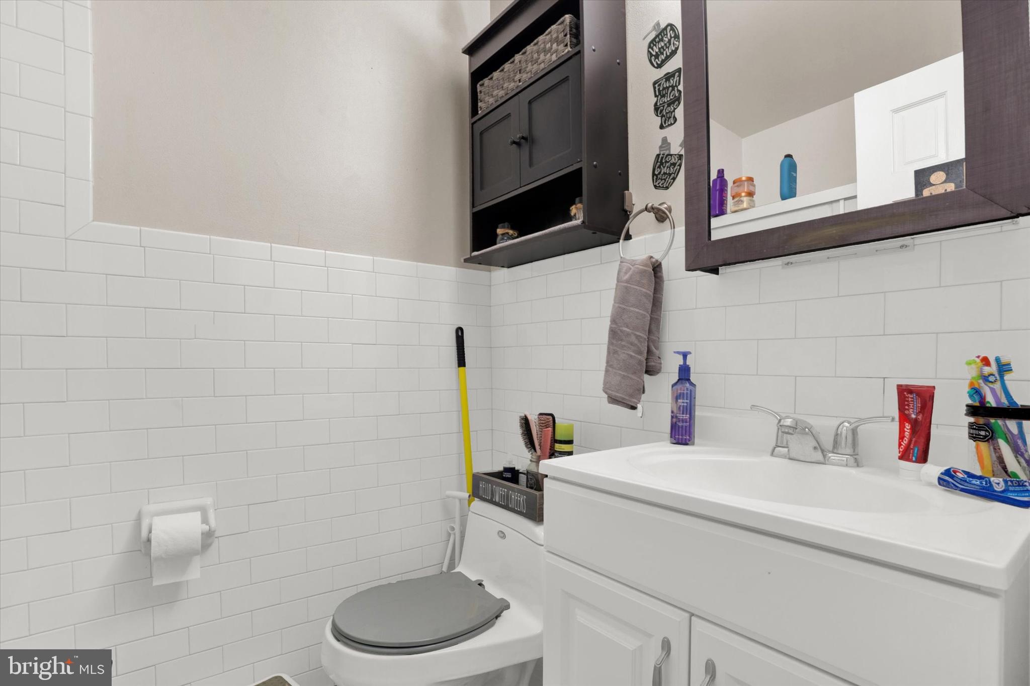 4134 Carteret Dr