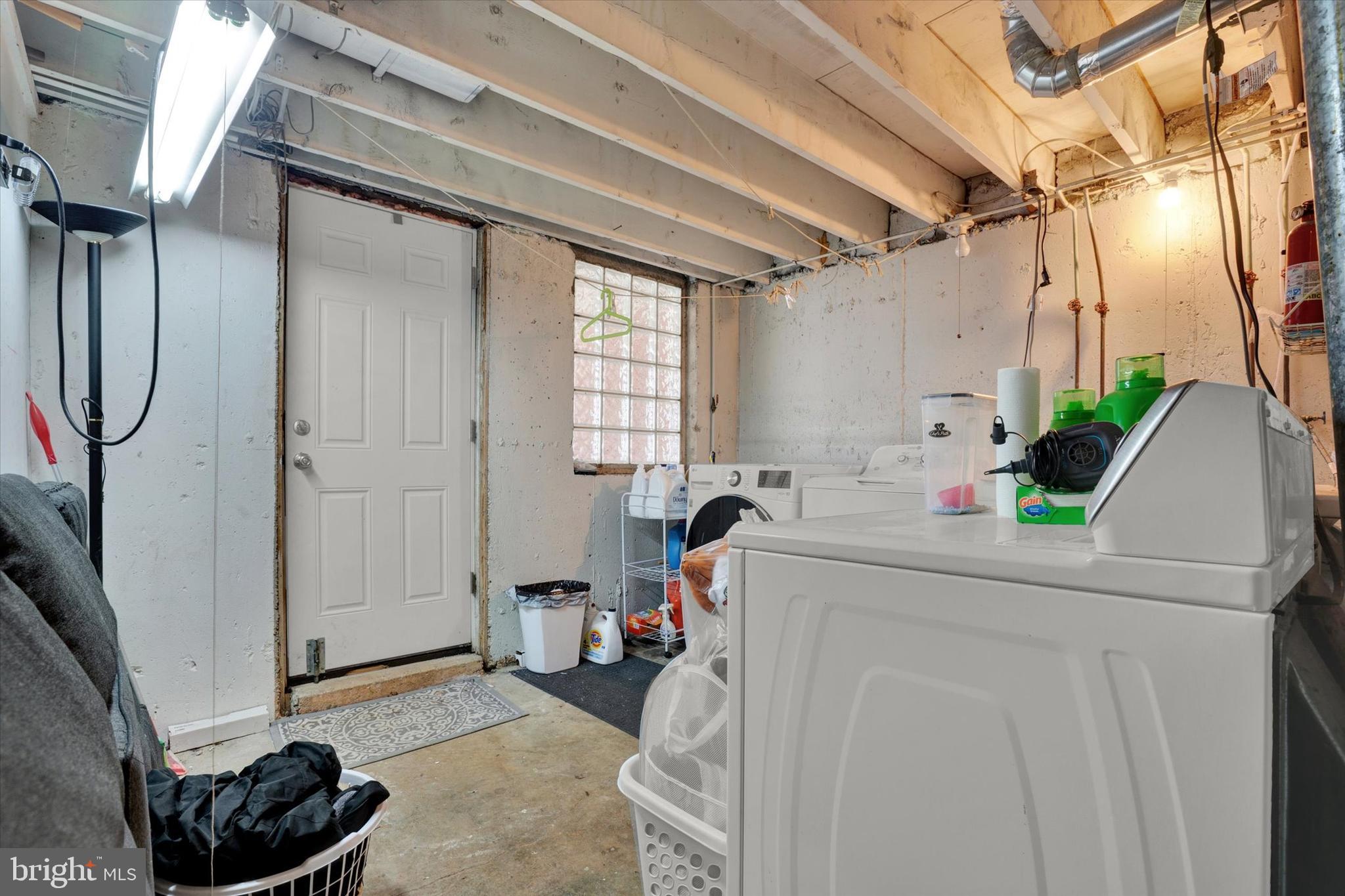 4134 Carteret Dr