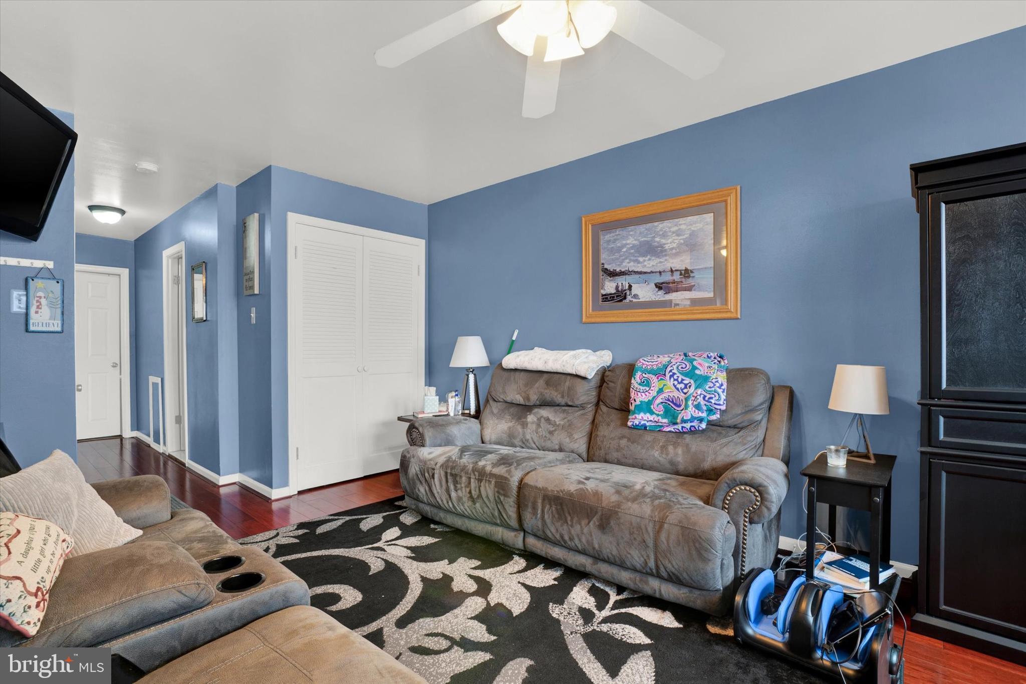 4134 Carteret Dr