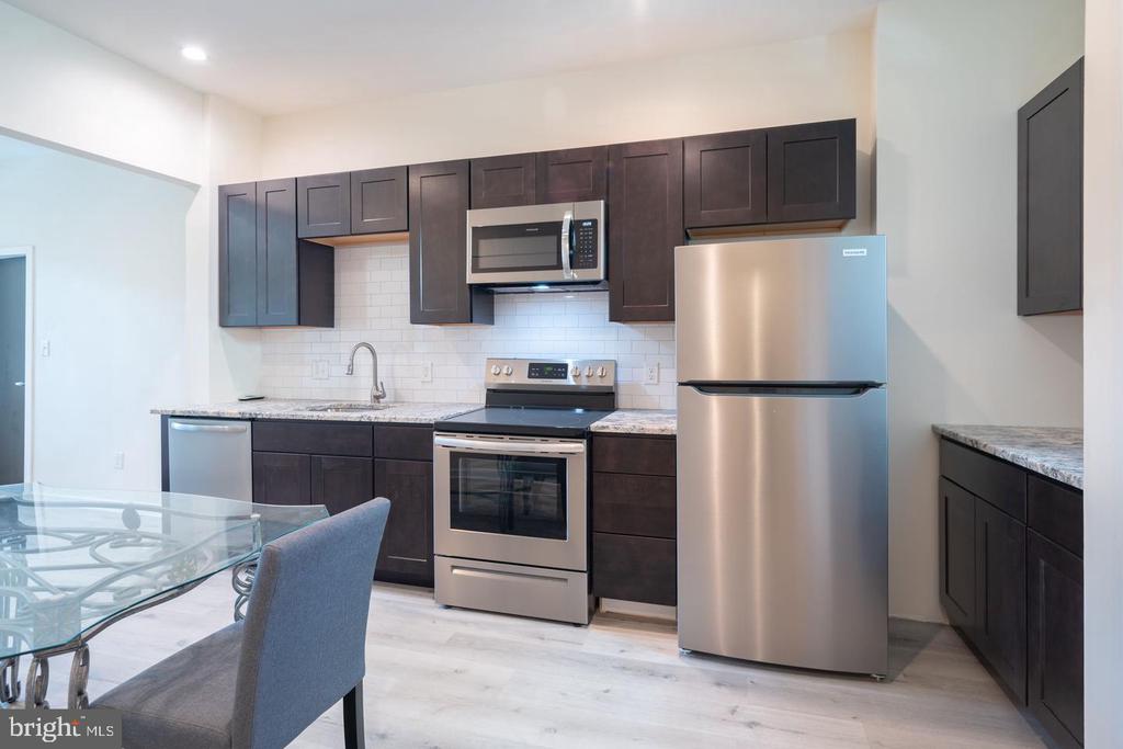 6728-30 OLD YORK RD #2