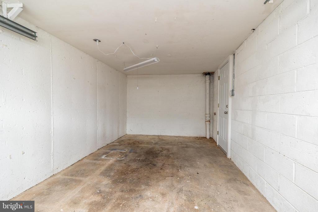 3131 Fairdale Rd