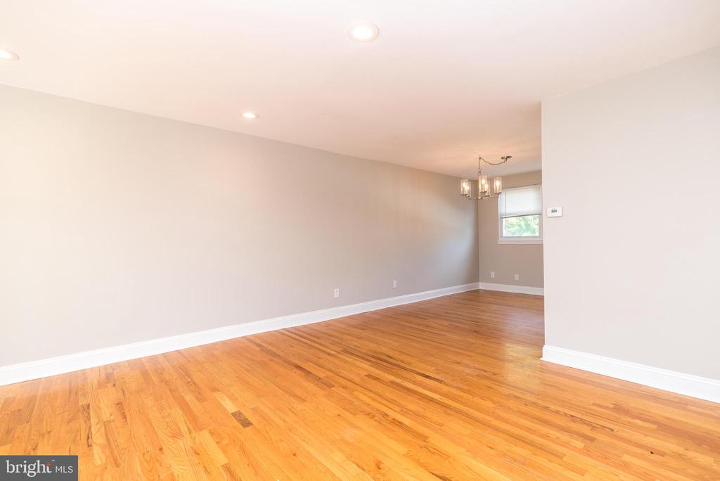 3131 Fairdale Rd
