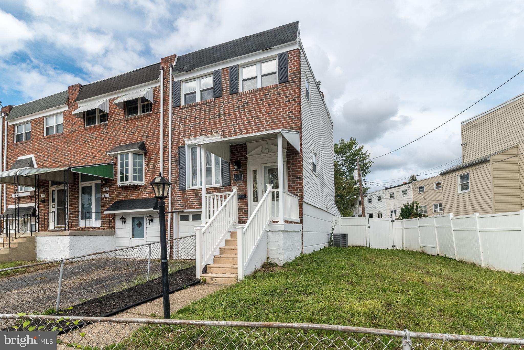 3131 Fairdale Rd