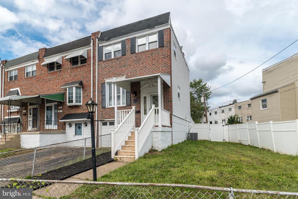 3131 Fairdale Rd