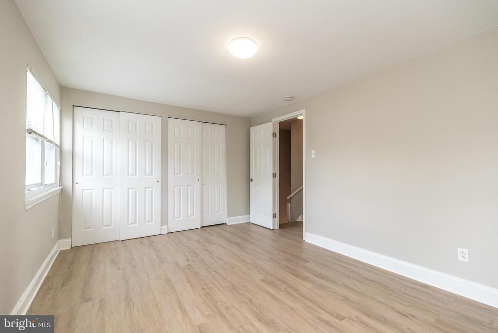 3131 Fairdale Rd