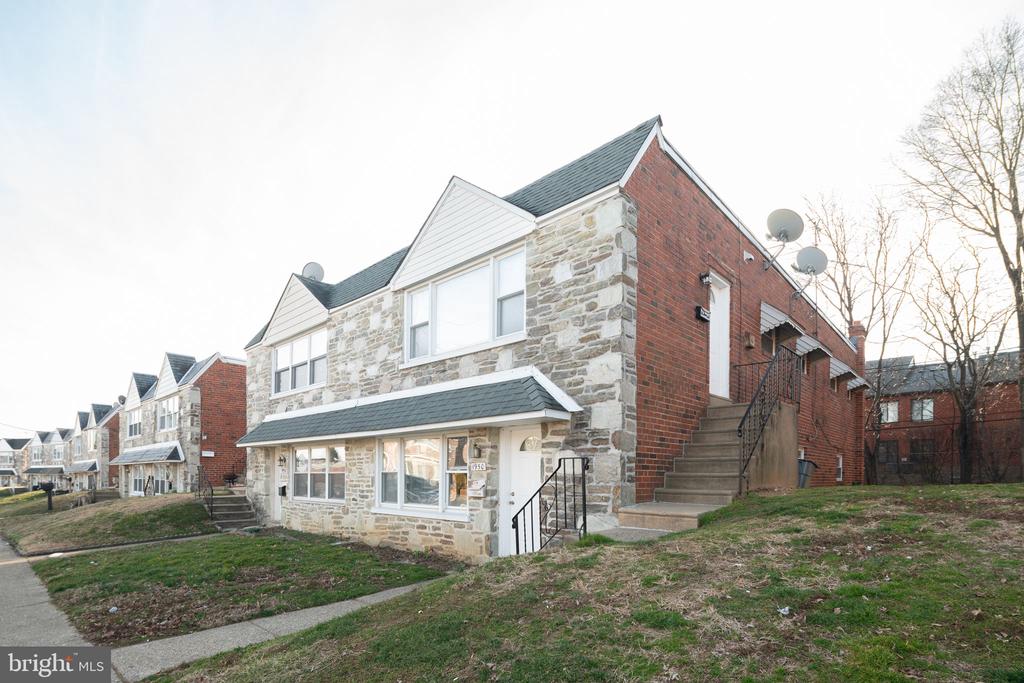 1950 GOODNAW ST #1