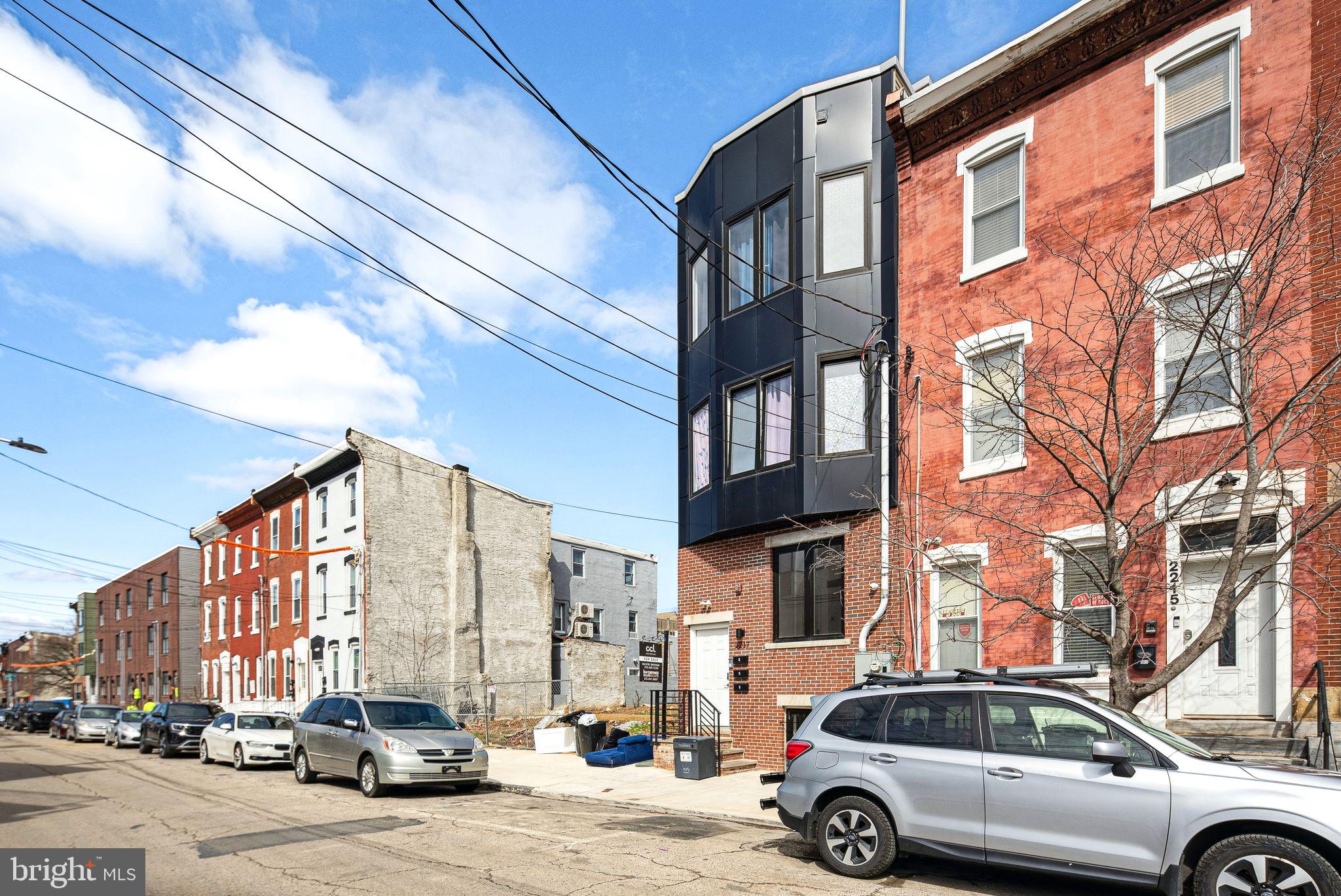 2217 W Thompson St