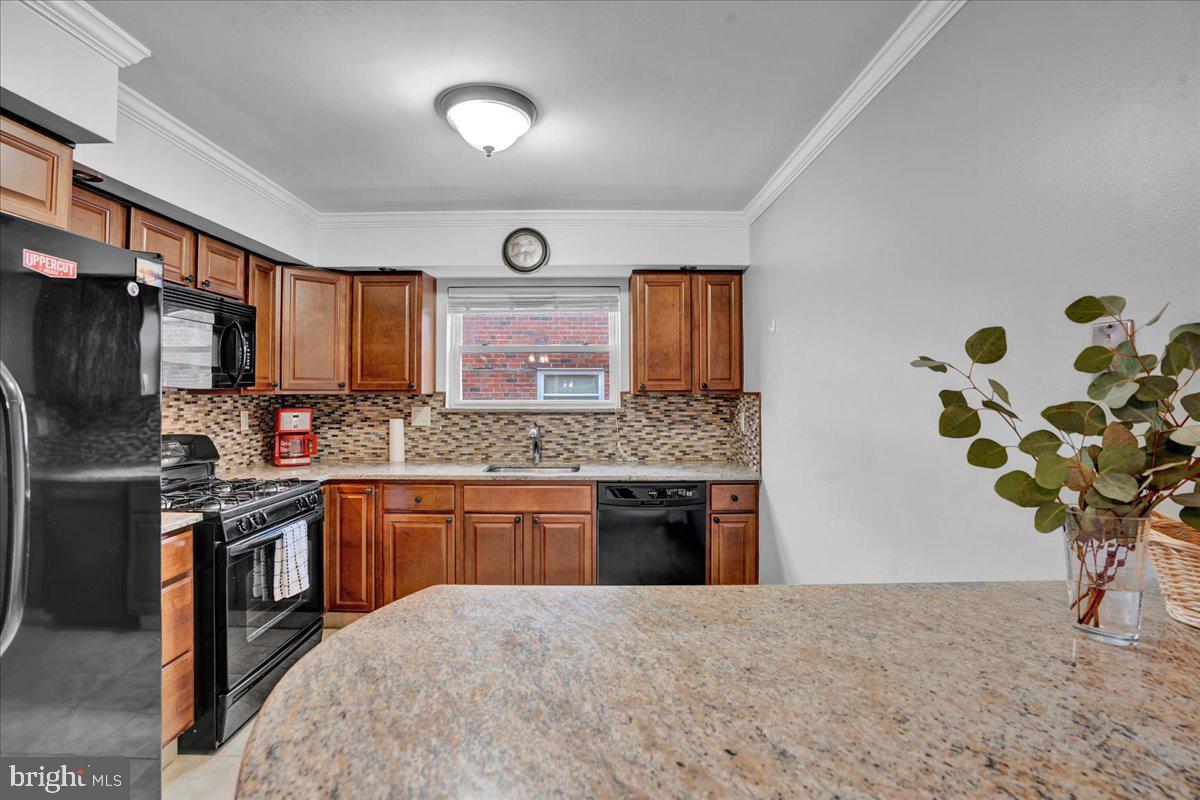 1952 GOODNAW STREET 2