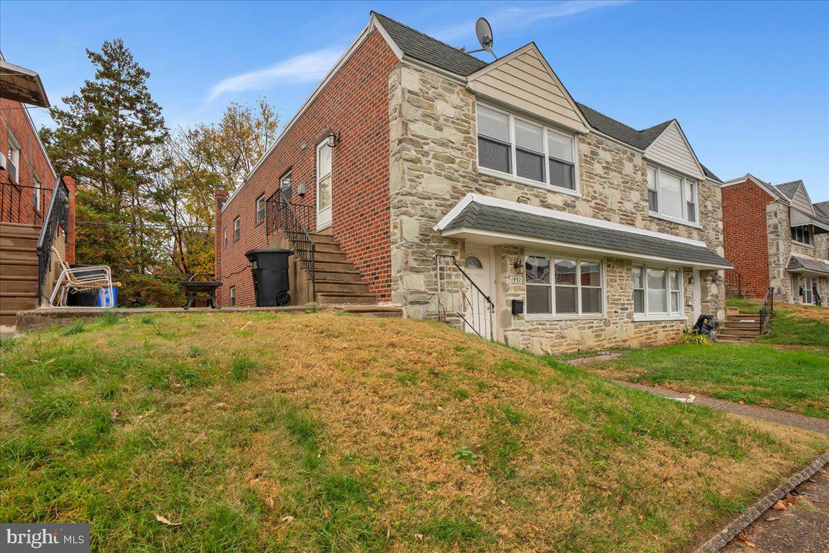 1952 GOODNAW STREET 2