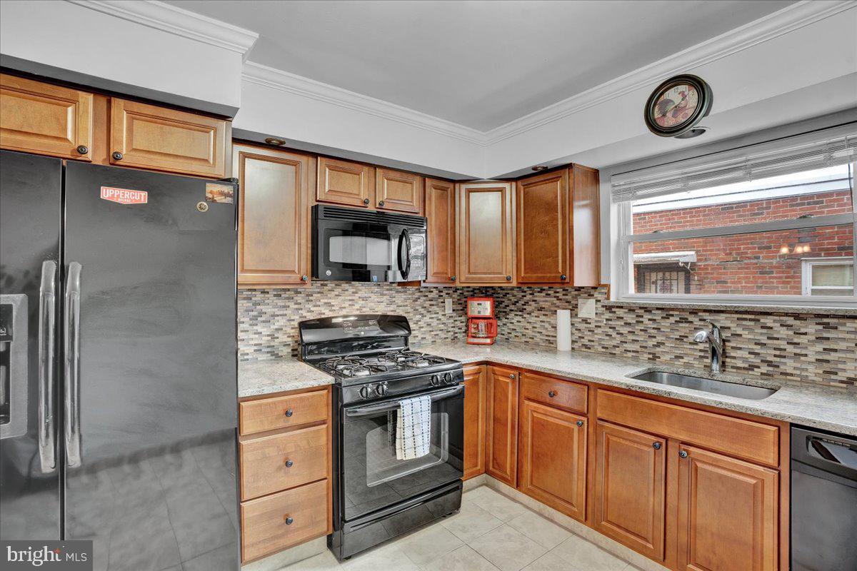 1952 GOODNAW STREET 2