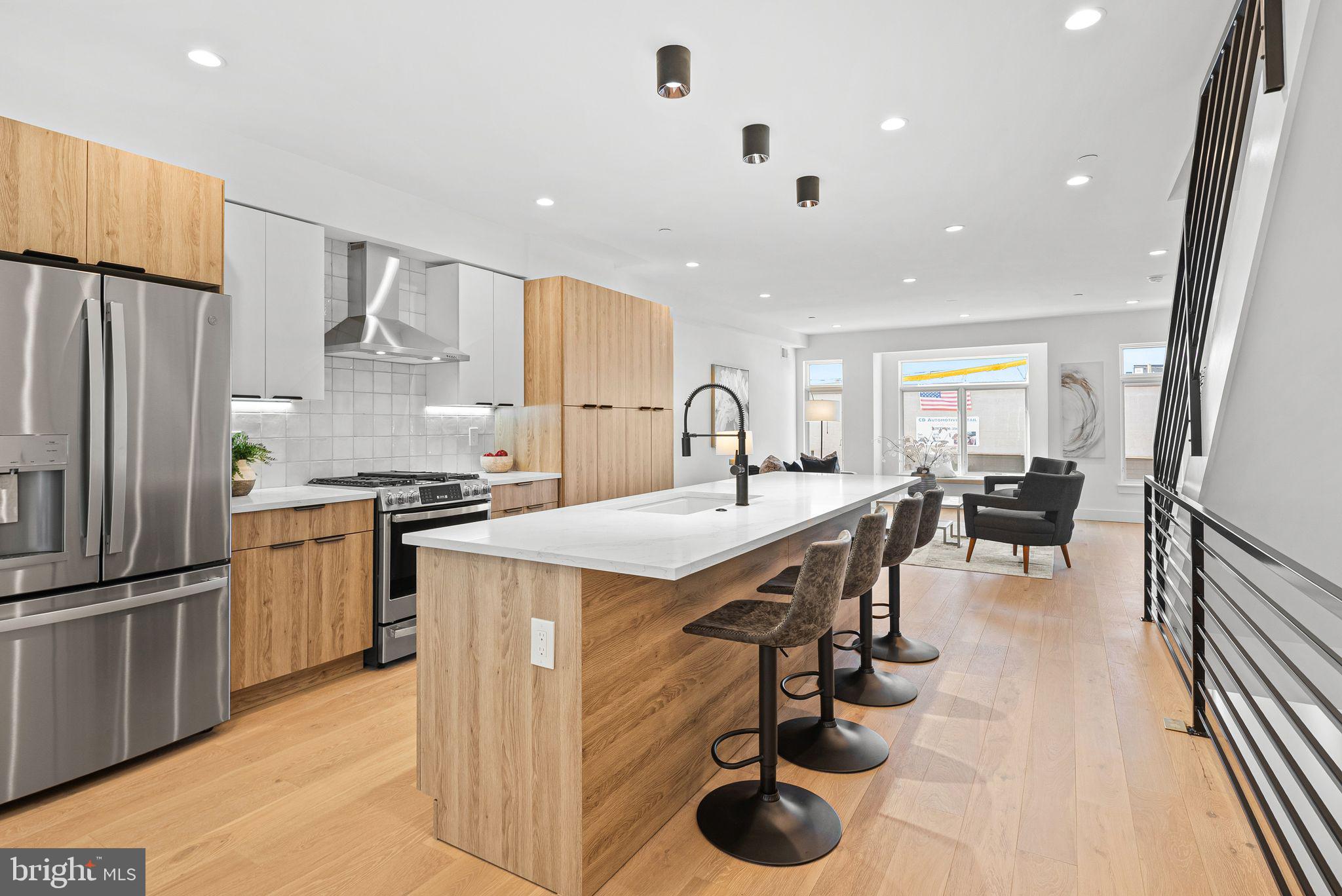 2814 S 9TH STREET
