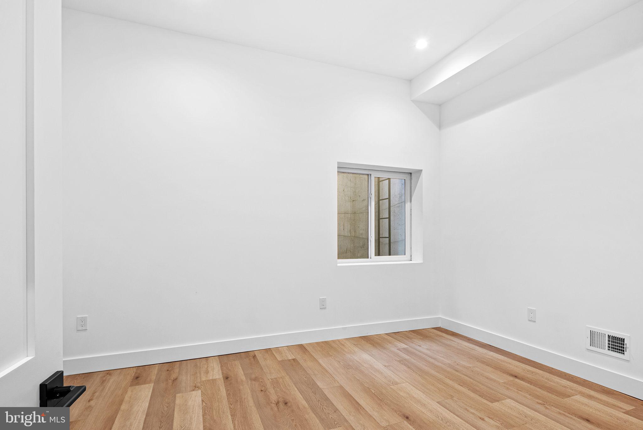 2814 S 9TH STREET