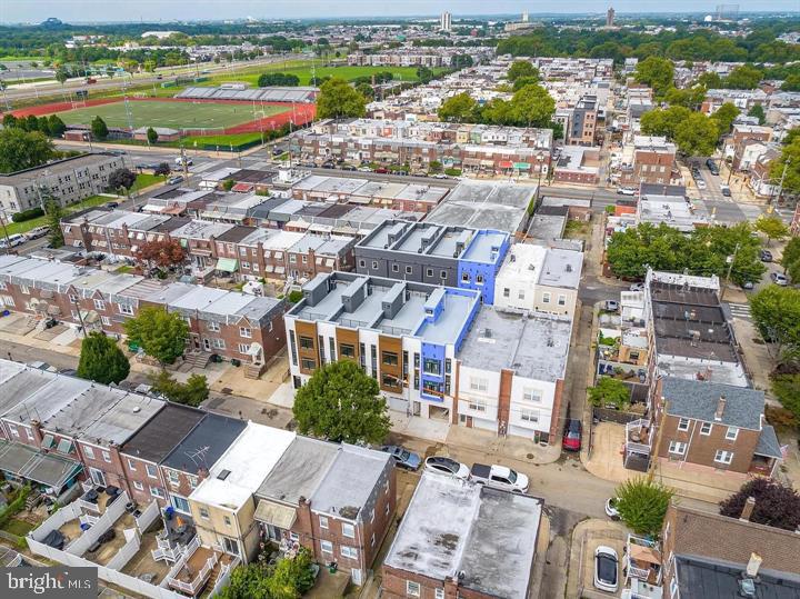 2811 S HUTCHINSON STREET