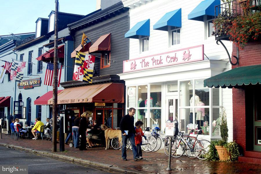 2900 Shipmaster Way #117