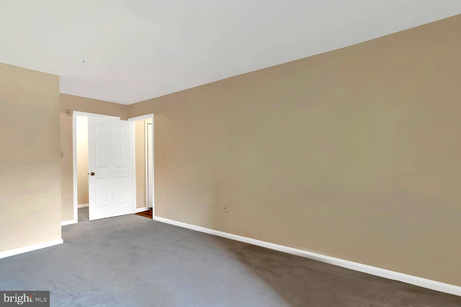 2900 Shipmaster Way #117