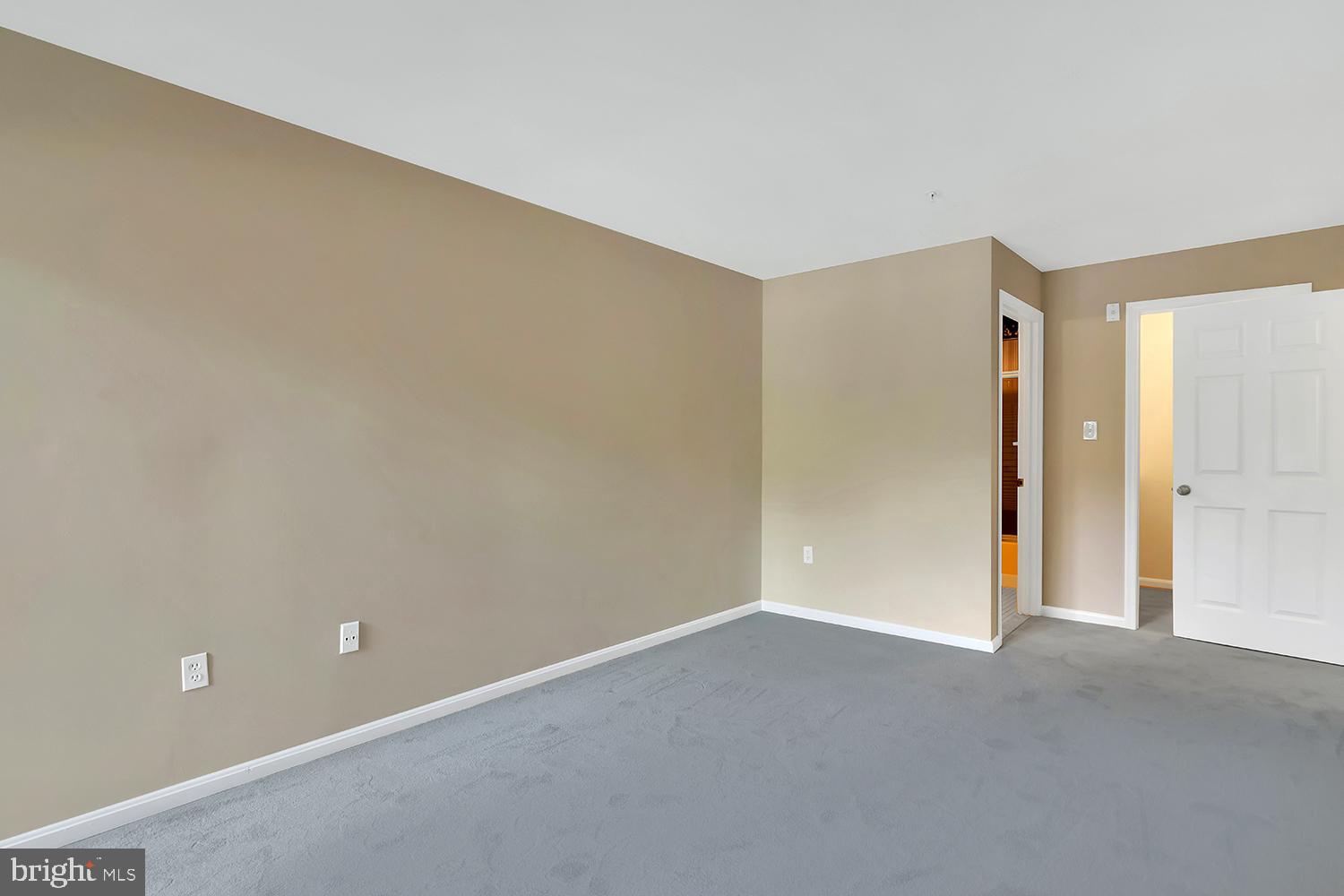 2900 Shipmaster Way #117