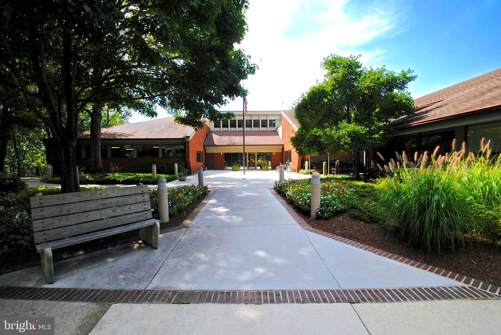 2900 Shipmaster Way #117