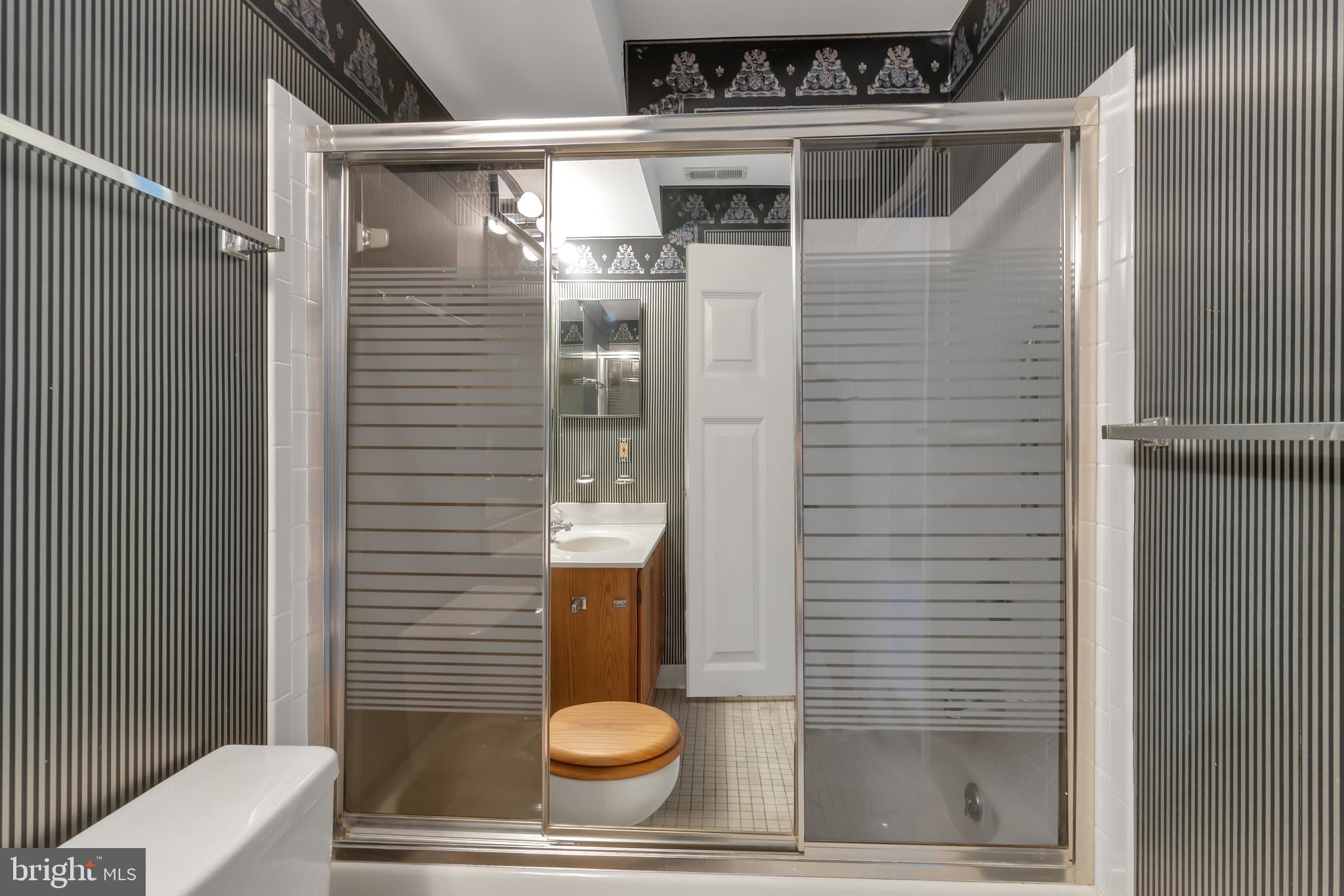 2900 Shipmaster Way #117