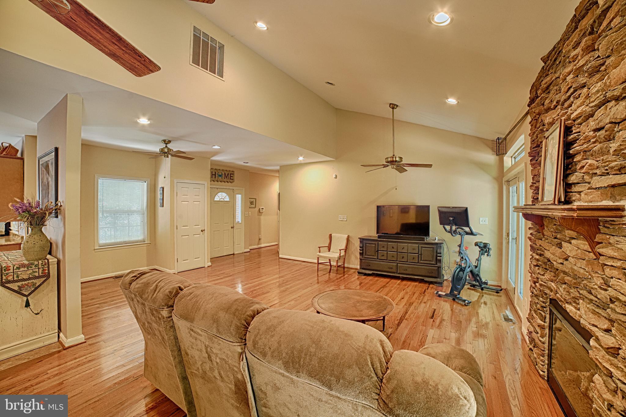 5910 Sneed DRIVE