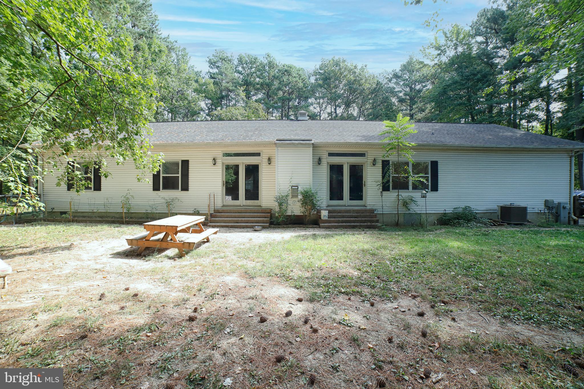 5910 Sneed DRIVE