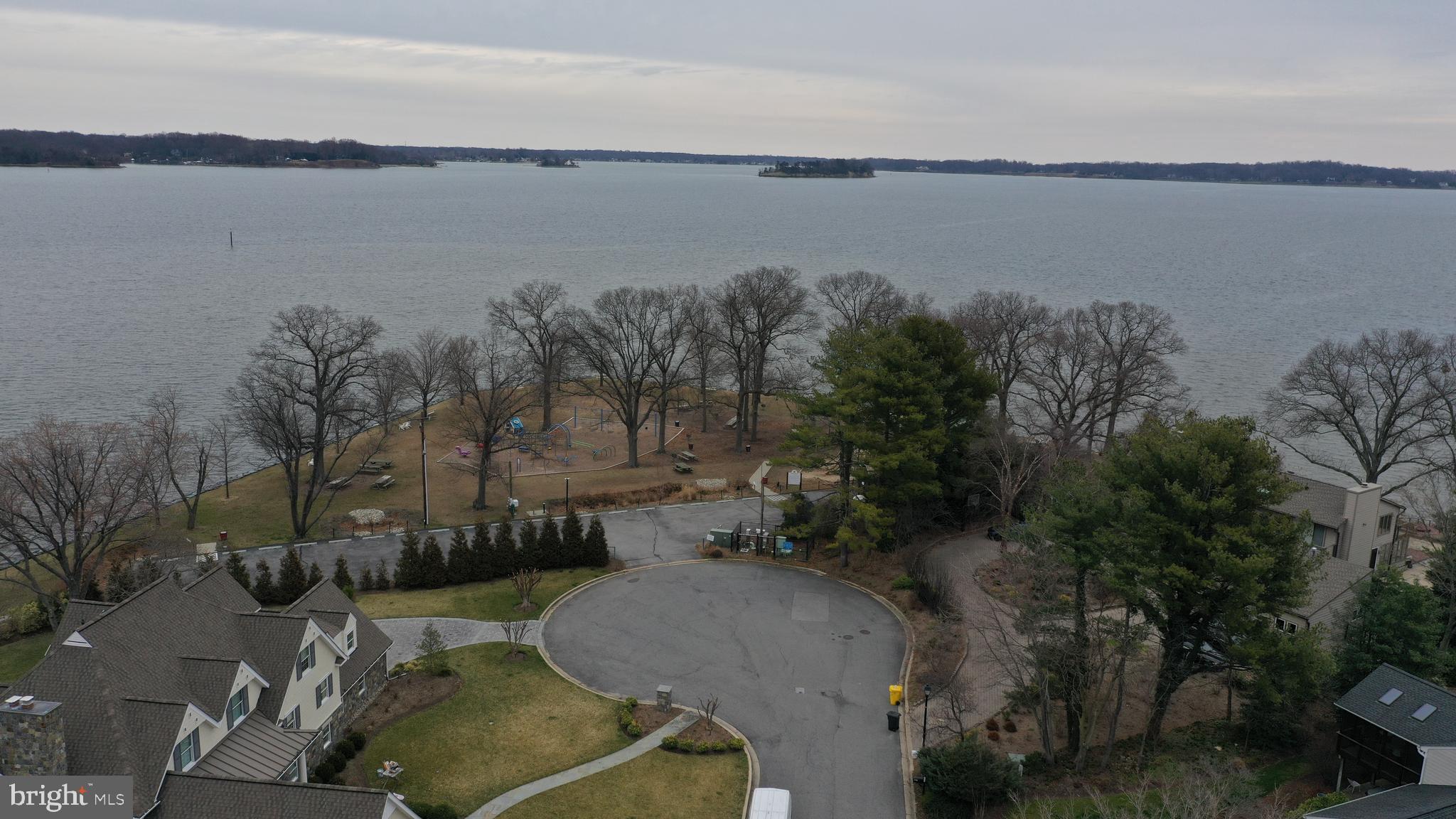 648 Shore Acres ROAD