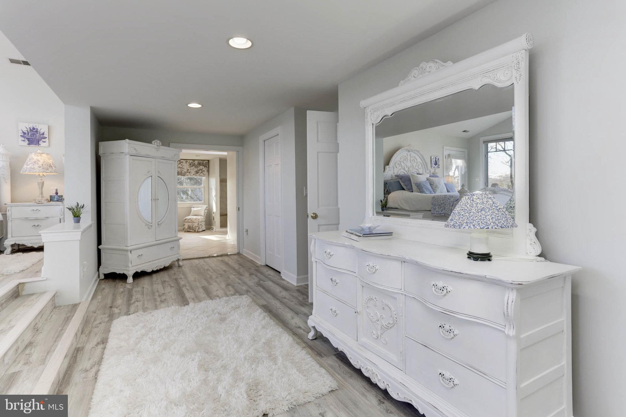 1031 Landon LANE
