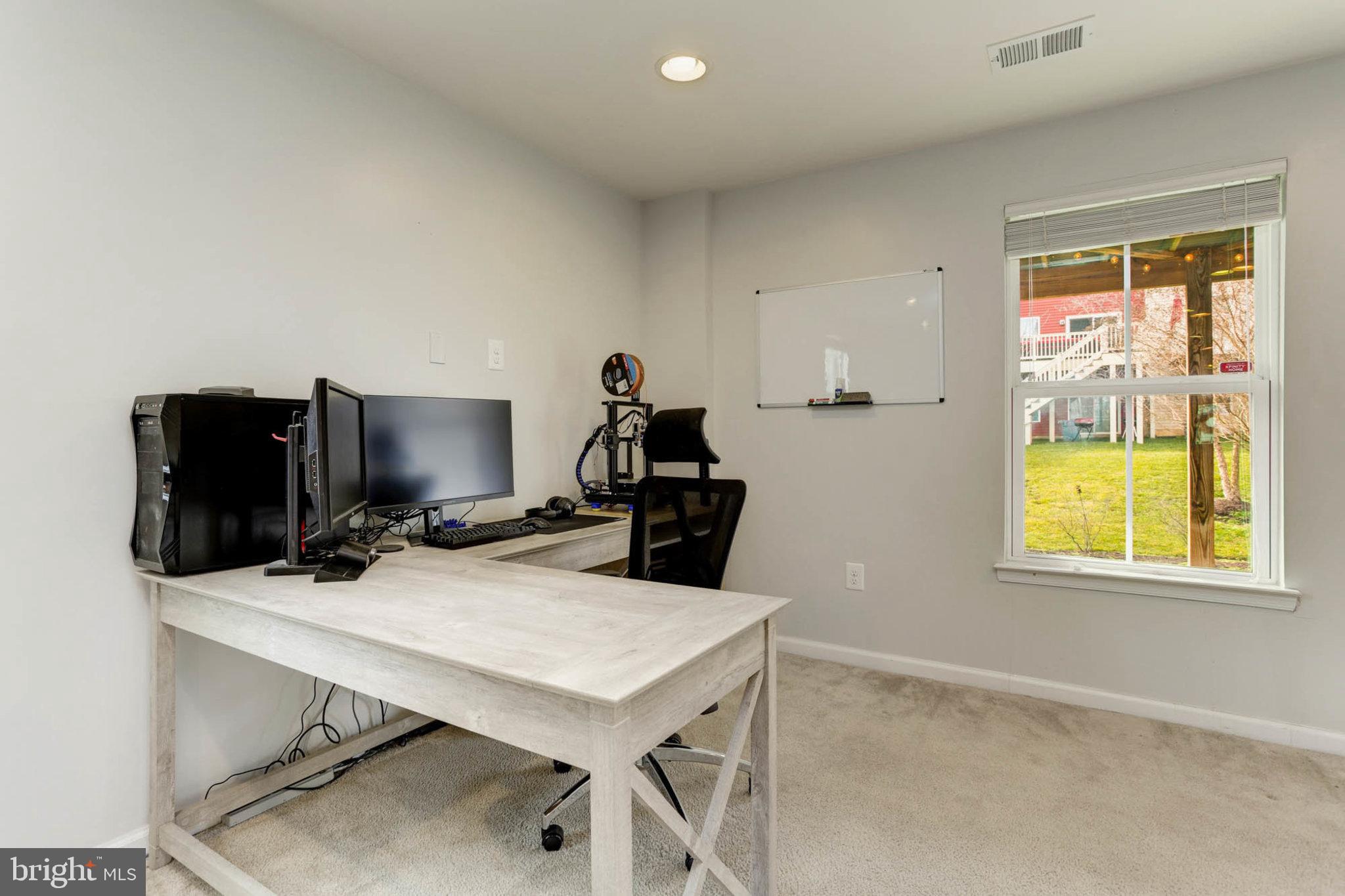 513 Fox River Hills Way