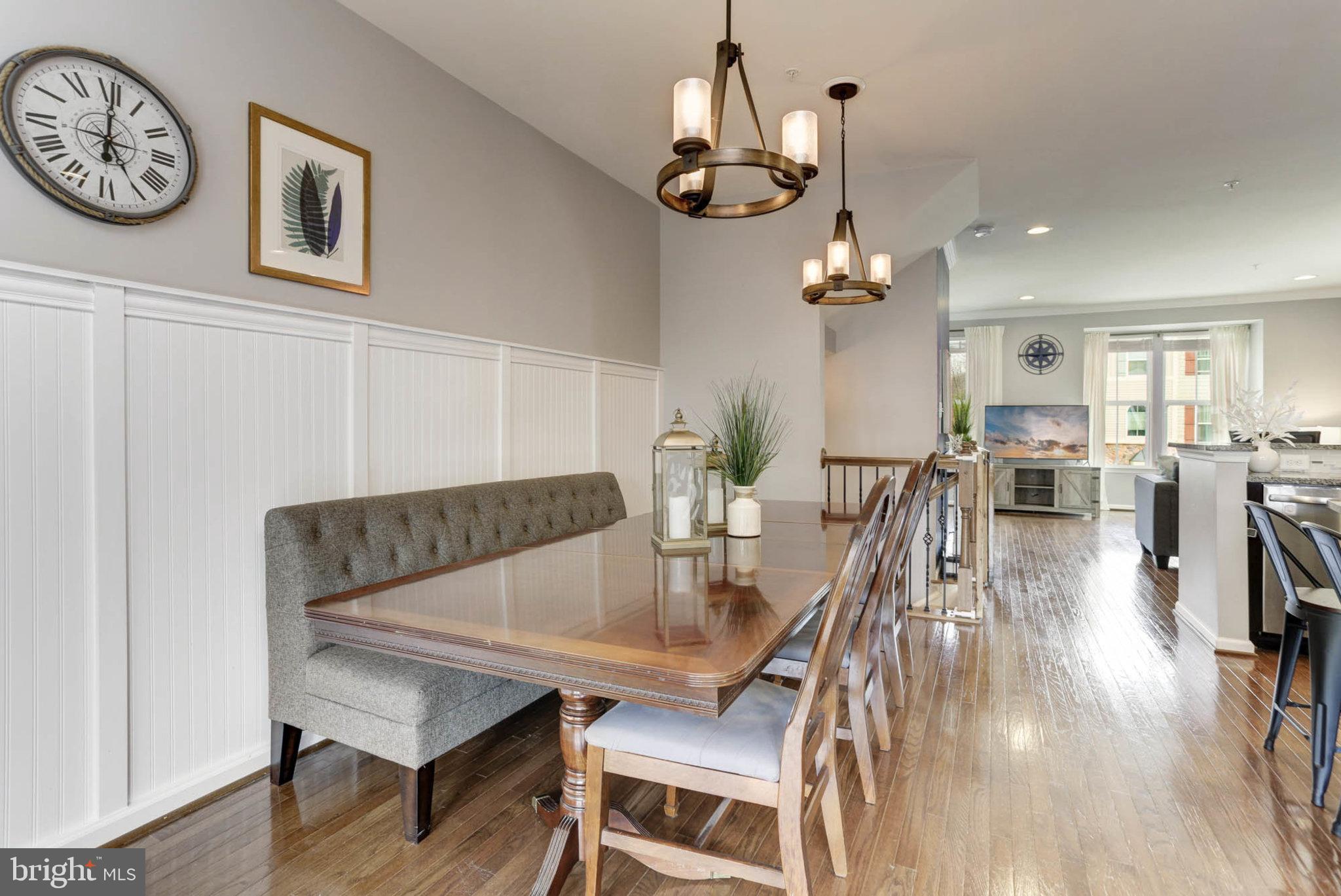 513 Fox River Hills Way