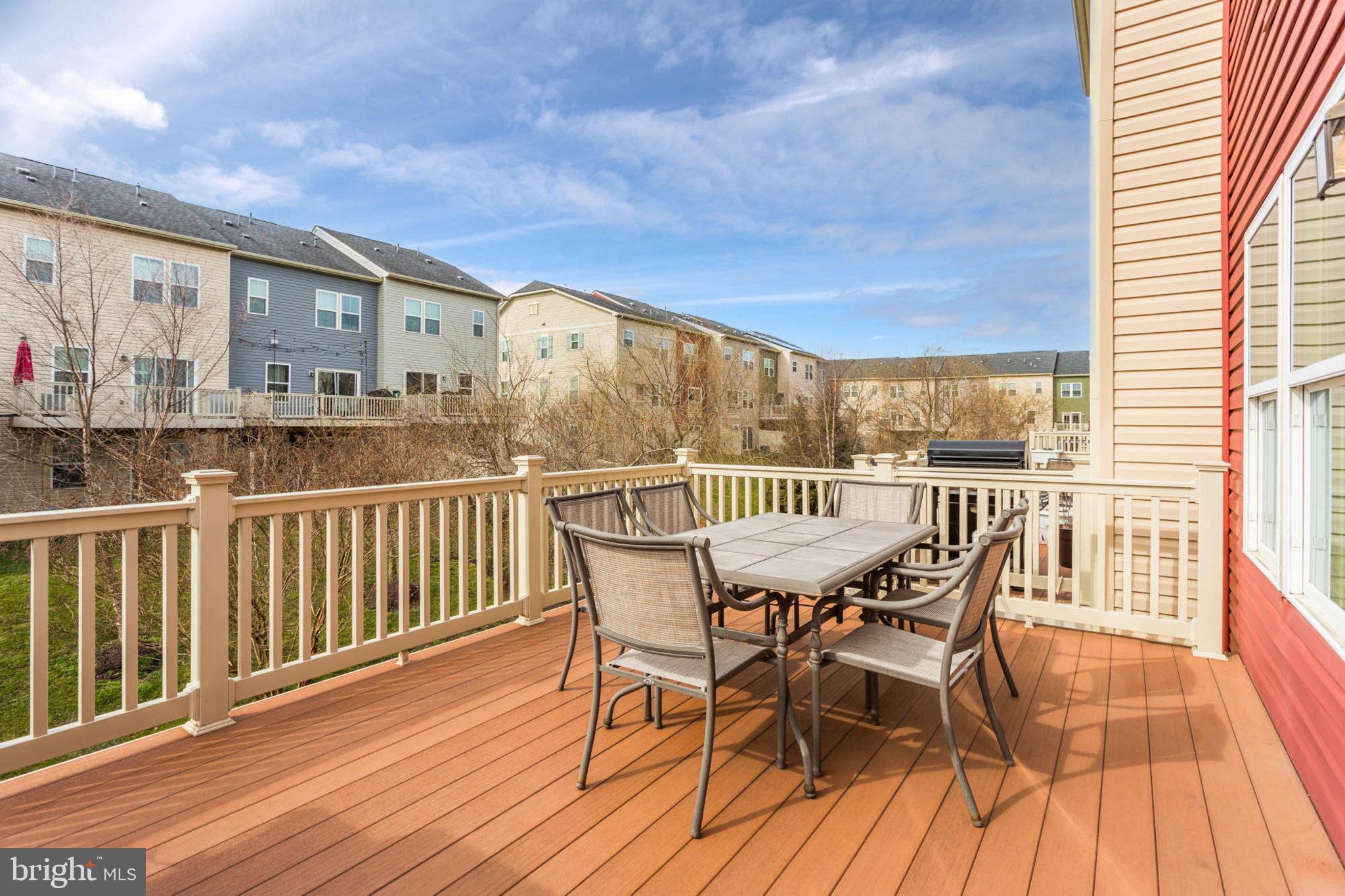 513 Fox River Hills Way