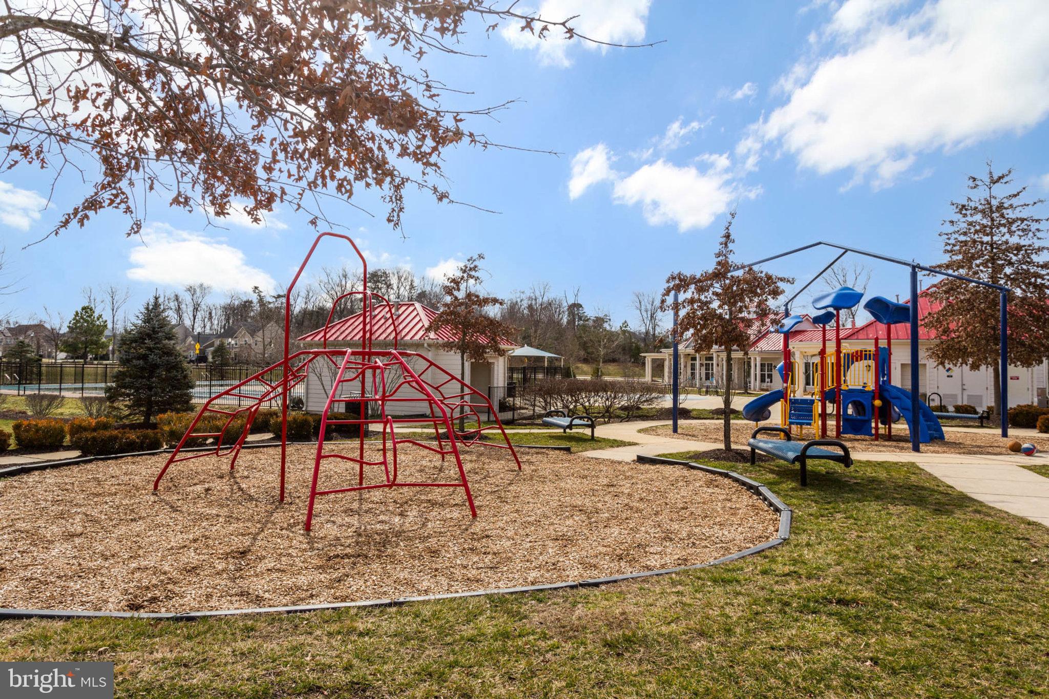 513 Fox River Hills Way