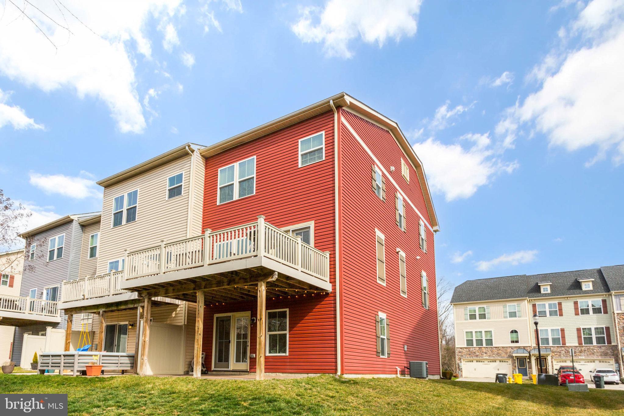 513 Fox River Hills Way